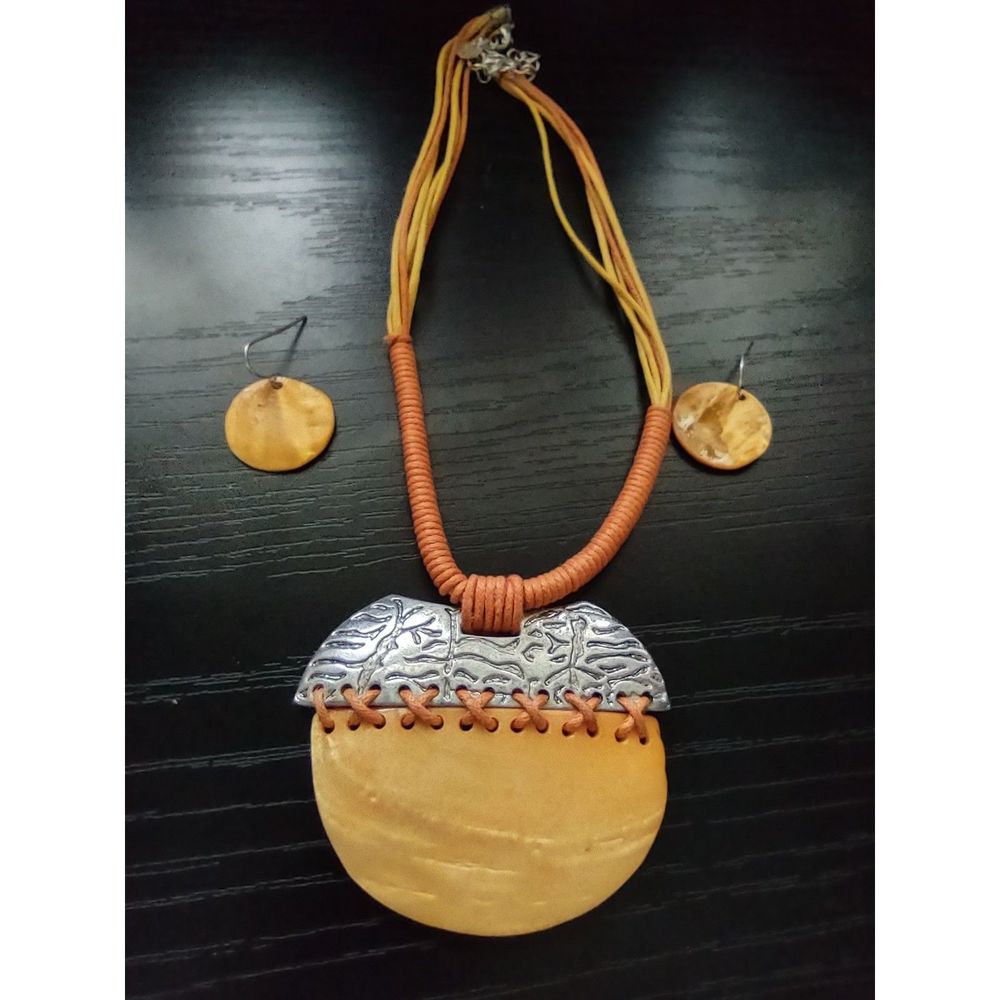 Orange Shell and Silver Tone Necklace and Earring Set